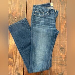 Women's Straight Leg Jeans in Blue